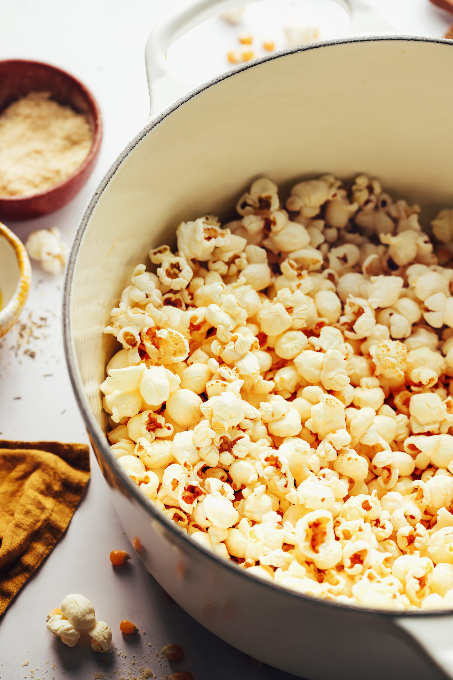 the perfect pop how to make crunchy stove top popcorn in minutes